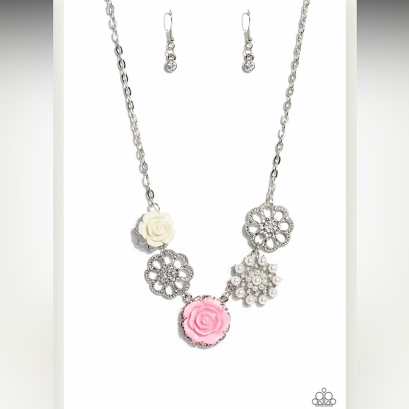 ⚪️🌸⚪️ “TEA PARTY FAVORS” PINK NECKLACE WITH FREE EARRINGS ~ PAPARAZZI❗️⚪️🌸⚪️ - Picture 4 of 7